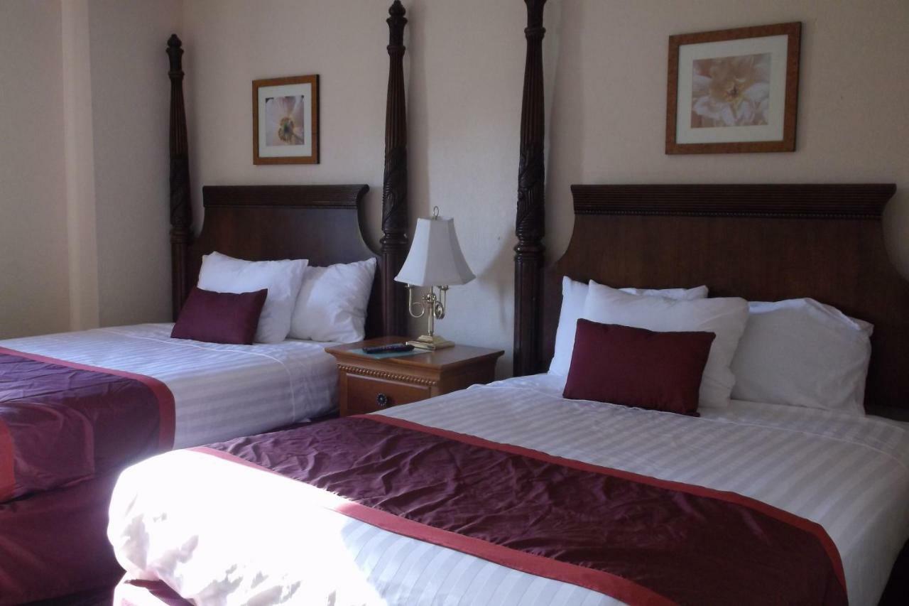 Days Inn & Suites By Wyndham Lake Okeechobee Eksteriør billede